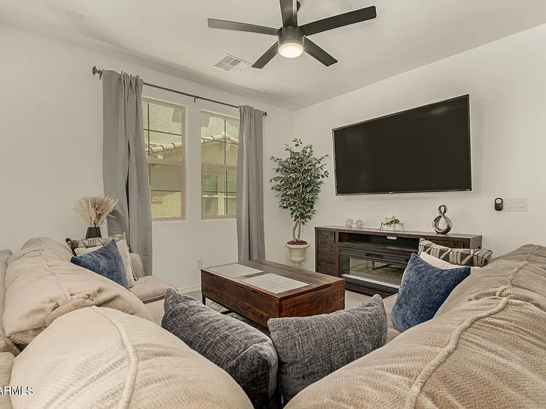 14236 W Buckskin Trl — Photo 8