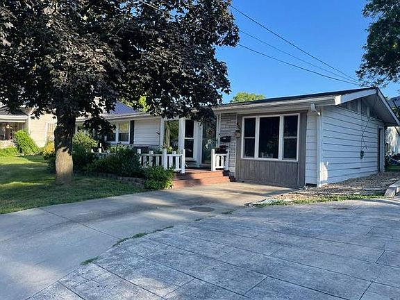 2nd image of 409 E 7th St
