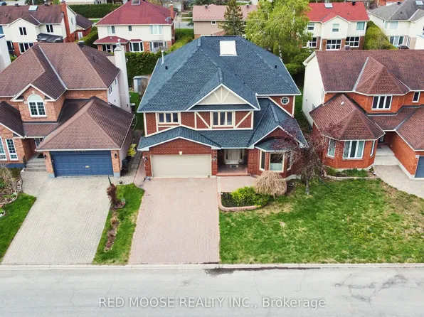 6192 Ravine Way, Ottawa, ON K1C 2W4