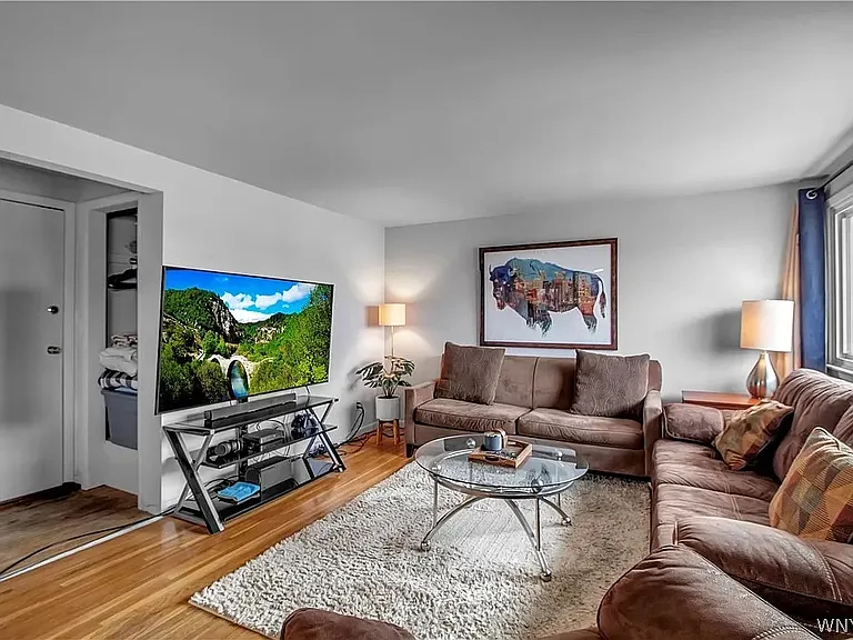 229 Grandview Ave #3 — Photo 1