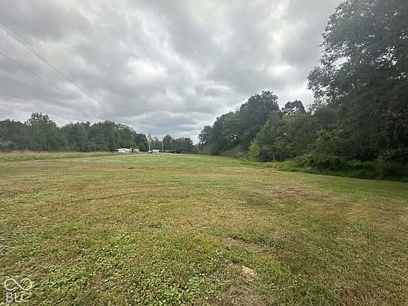 3rd image of 407 Country Lake Rd