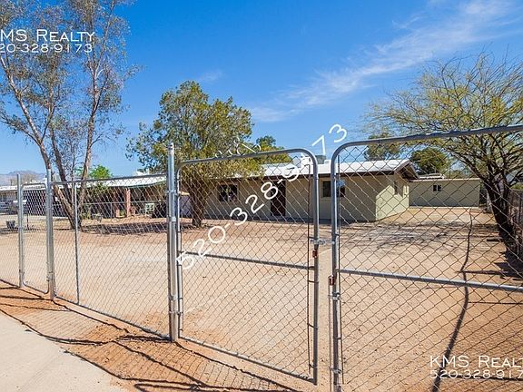 3rd image of 1937 S Amalia Ave