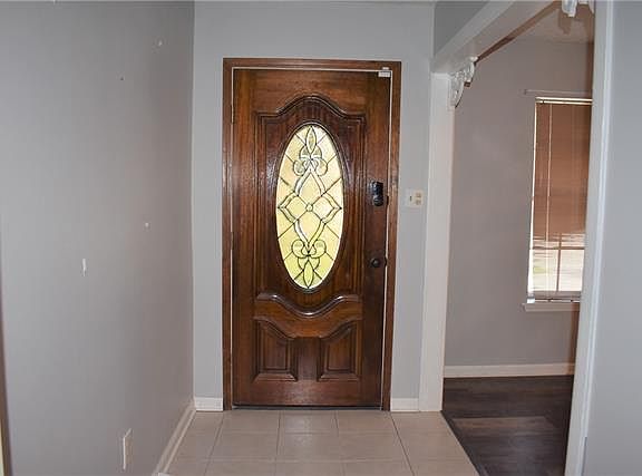 3rd image of 2131 Pinehurst Dr