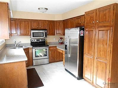 3rd image of 2721 Patton Dr