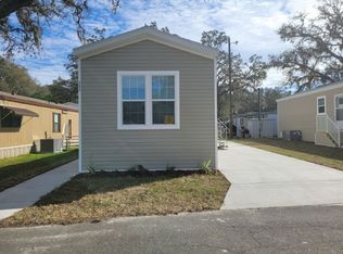 5552 Annette St, Zephyrhills, FL 33542