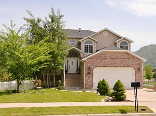 2002 E Deer Run Dr, South Weber, UT 84405