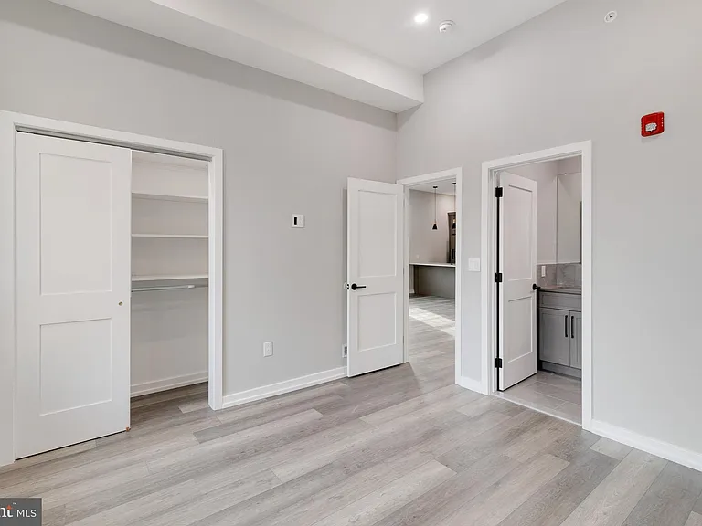 752 S 16th St #4A — Photo 15