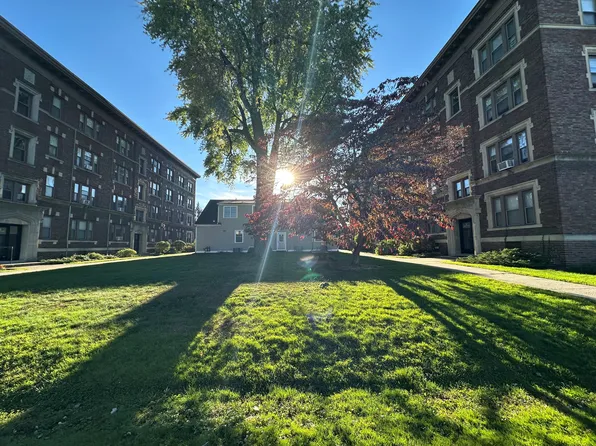 Elm Street Apartments, 100-130 Elm St #12-2R, West Springfield, MA 01089