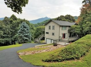 107 Stonecrest Dr, Asheville, NC 28803