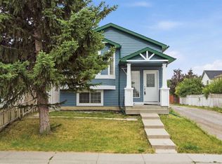11 N Martin Crossing Rise NE, Calgary, AB T3J3N8