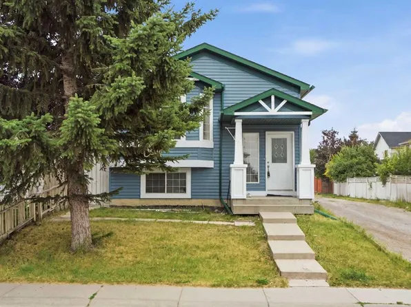 11 N Martin Crossing Rise NE, Calgary, AB T3J 3N8