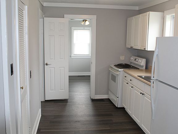 3rd image of 116 N Grant St
