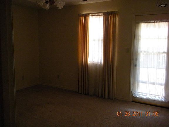 5th image of 1515 Carol Ln
