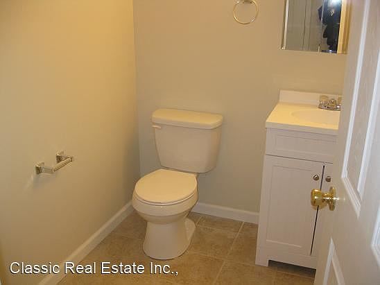 5th image of 806 Malabu Dr