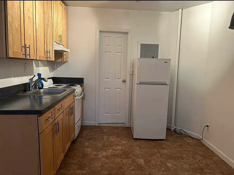 343 E 81st St #3B — Photo 3