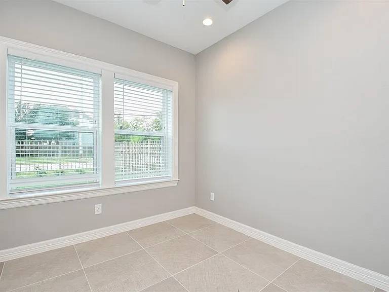 5262 Ella Blvd #108 — Photo 11