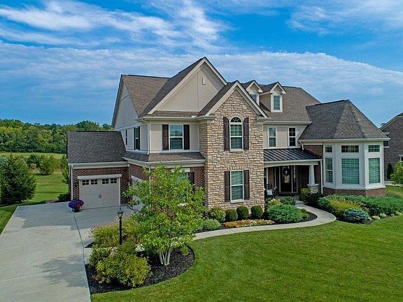 2nd image of 4704 Country Downs Dr