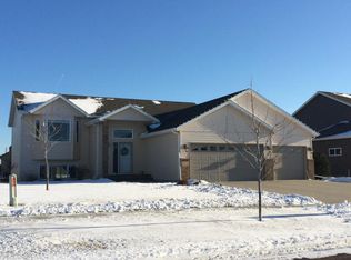 4760 Arbor Ct S, Fargo, ND 58104