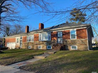 1111 Alhambra Rd, Baldwin, NY 11510
