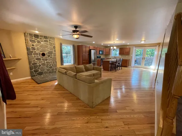 928 Green Lane Rd, Warfordsburg, PA 17267