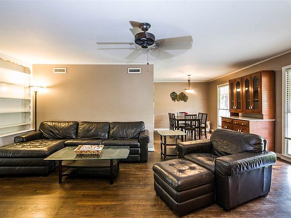 5th image of 400 Diane Dr