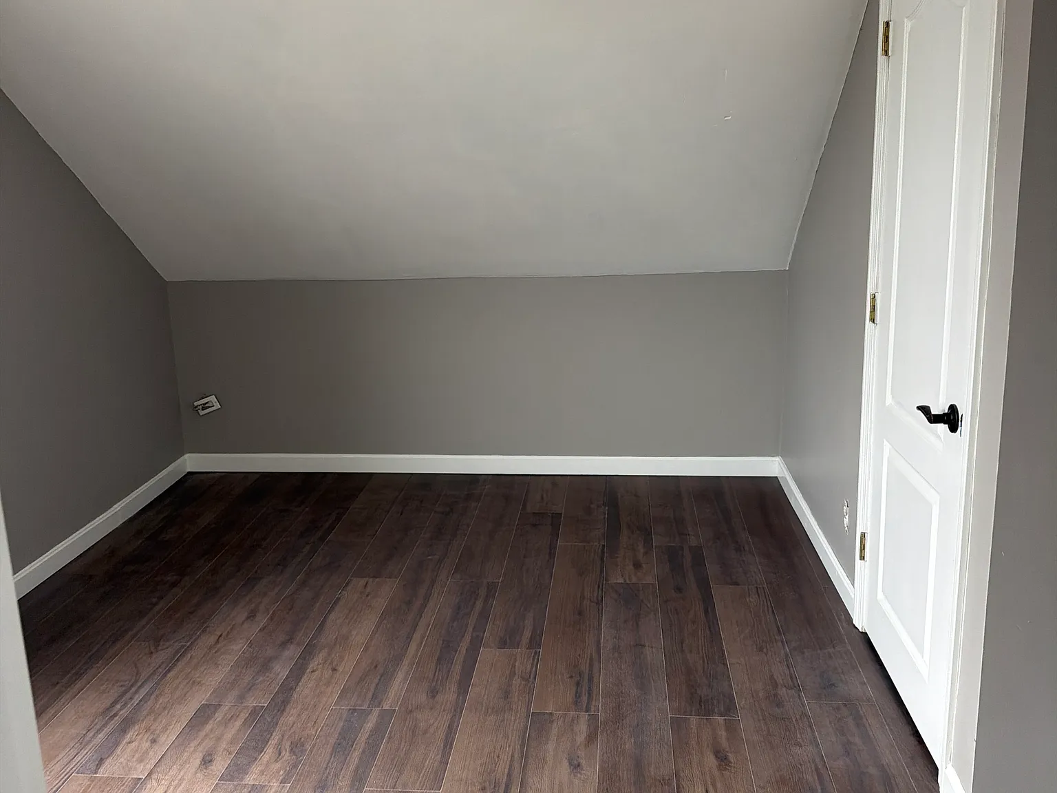 3 bed, 1100 sqft, $1,750 — Photo 3