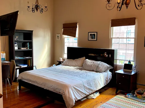 391 Bunker Hill St Floor 3, Charlestown, MA 02129