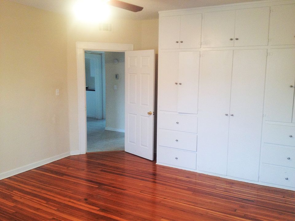 1st image of 801 E North St Unit 7