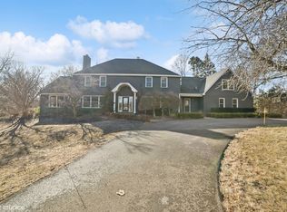 16 Country Oaks Ln, Barrington Hills, IL