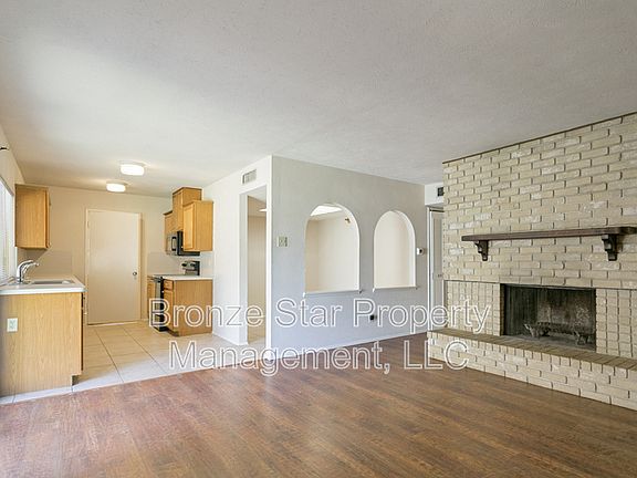 2nd image of 1429 Whitehall Dr