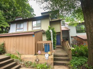 11908 Escalante Ct, Reston, VA 20191