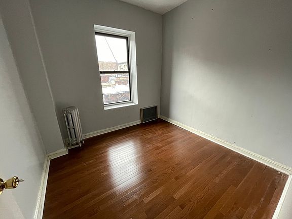 4th image of 1306 Atlantic Ave