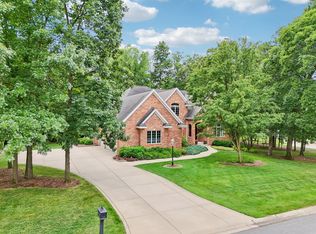 494 Brittany Ln, Dyer, IN