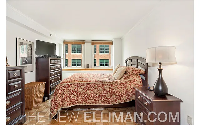 Sold by Douglas Elliman | media 40