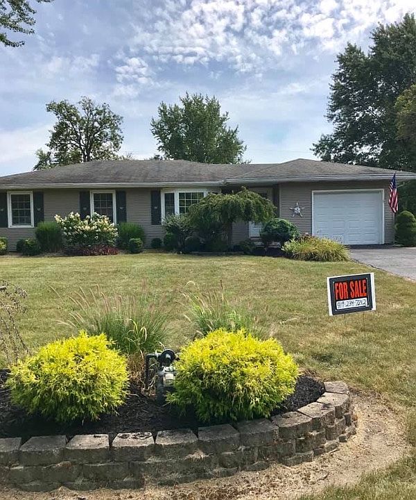 1st image of 1717 Poinsettia Dr