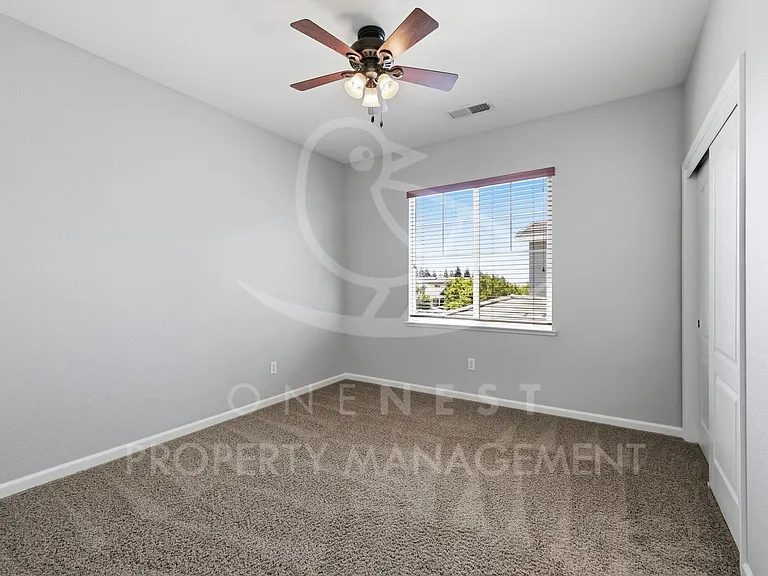 2127 Ranch View Dr — Photo 36