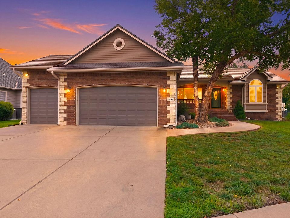 1st image of 1760 E Tiara Pines St