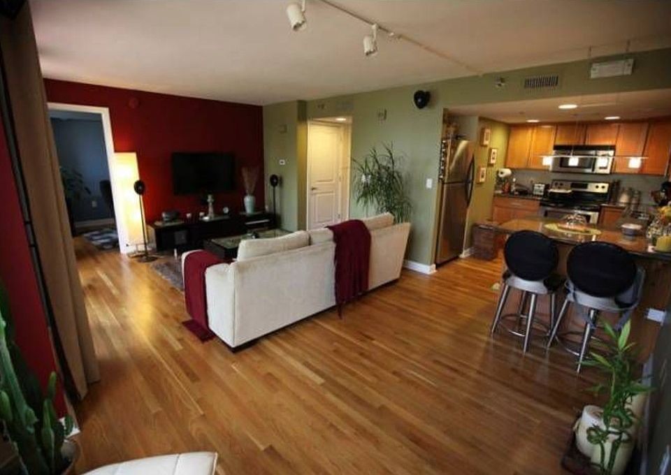 1st image of 600 E Admiral Blvd #307