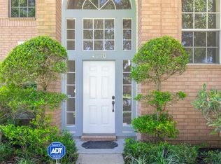 4330 E Meadows Dr, Sugar Land, TX 77479