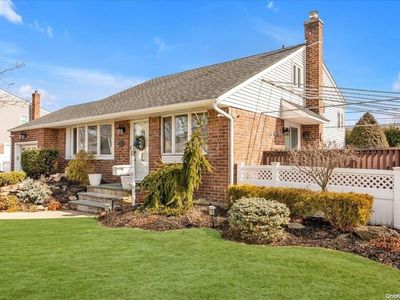 32 Silber Avenue, Bethpage, NY, 11714