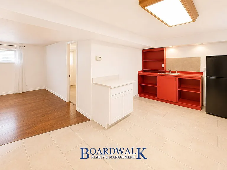 6423 S Westridge St #BASEMENT — Photo 7