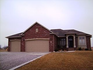 1st image of 6460 N Busy Bee Ct