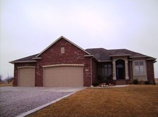 6460 N Busy Bee Ct, Andale, KS 67001