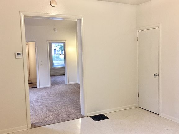 5th image of 1006 Bates St SE #1