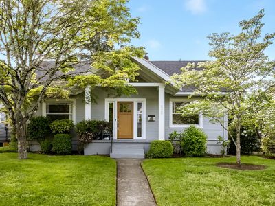 6369 N Commercial Ave, Portland, OR, 97217