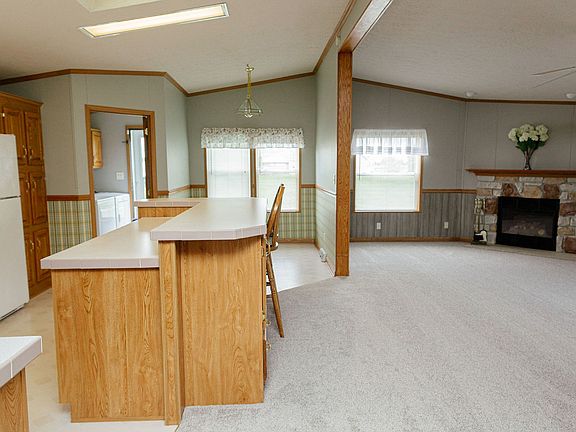 5th image of 805 Cedar Cir