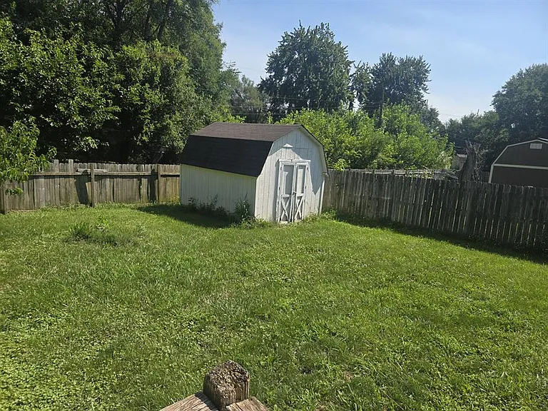 146 Nancy Ln — Photo 10