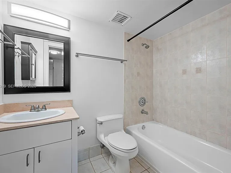 8888 Collins Ave #105 — Photo 8