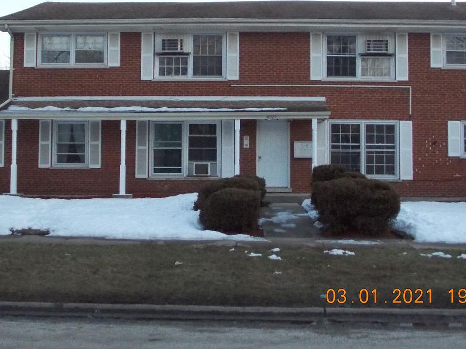 1st image of 4327 Lindenwood Dr #1W