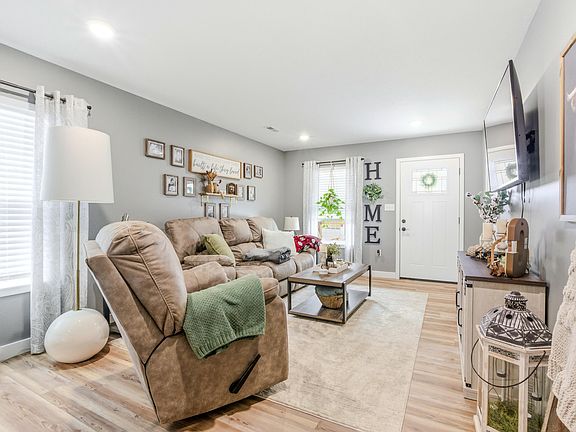 4th image of 809 Concannon St